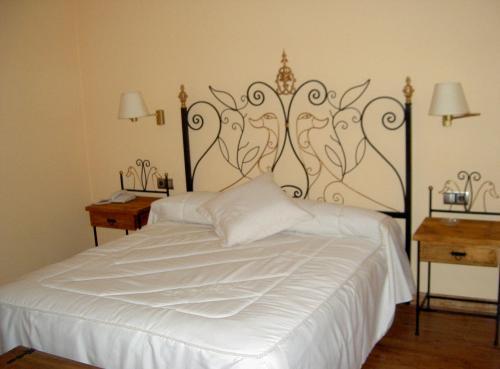 HOTEL LA RESERVA DE SAN LEONARDO DE YAGUE hotel la reserva de san leonardo de yague: