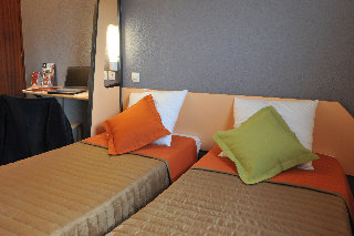 Albergue Balladins Esbly