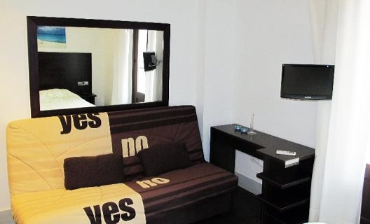 Albergue Be Mar Hostel