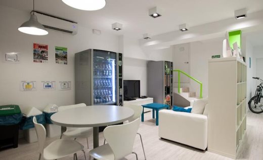 Albergue Box Gaudi Barcelona