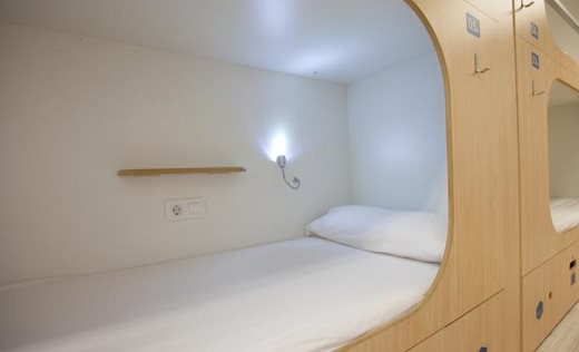 Albergue Box Gaudi Barcelona