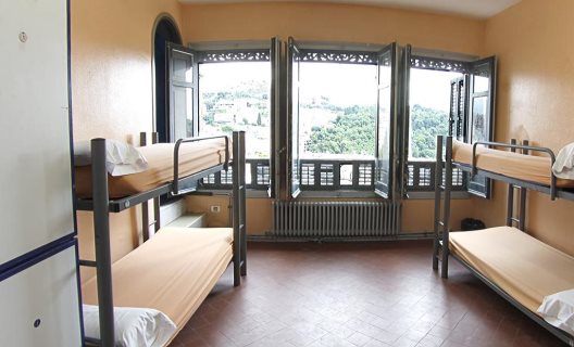 Albergue Mare De Deu De Montserrat