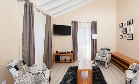 Aldeia Das Adegas