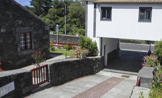 Aldeia Das Adegas