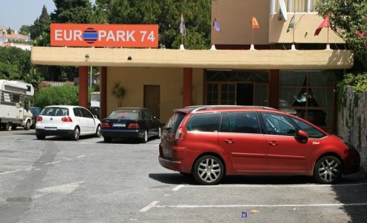 Apartamenos Europark 74