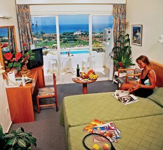 Apartamentos Adelais Bay