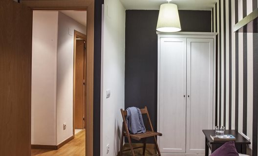 Apartamentos Ainb Eixample Entença