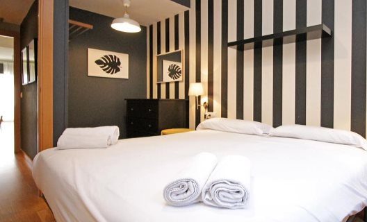 Apartamentos Ainb Eixample Entença