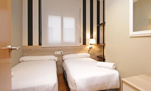 Apartamentos Ainb Eixample Entença