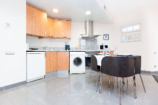 Apartamentos Ainb Universitat
