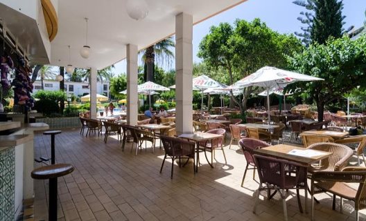 Apartamentos Alfagar Village