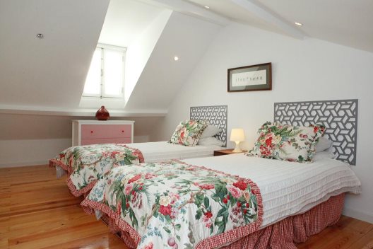 Apartamentos Alfama Yellow House