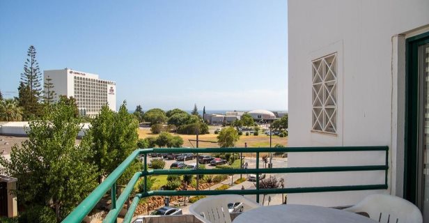 Apartamentos Algamar