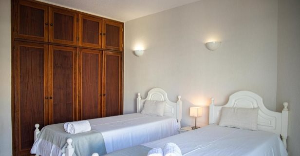 Apartamentos Algamar