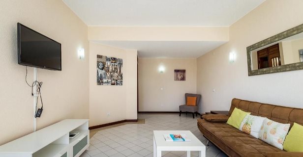Apartamentos Algamar