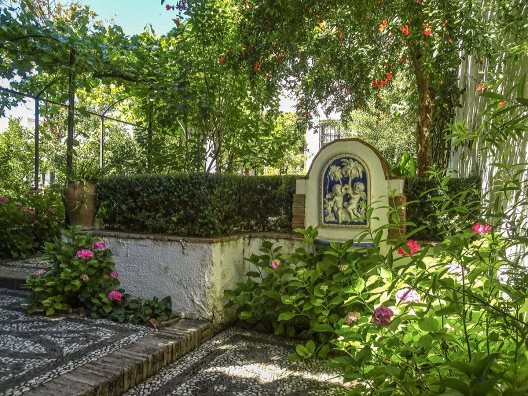 Apartamentos Alhambra