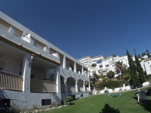 Apartamentos Almoraide