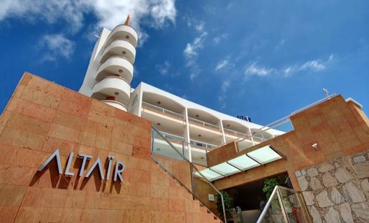 Apartamentos Altair