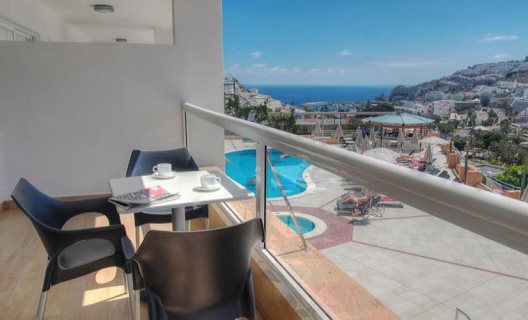 Apartamentos Altair