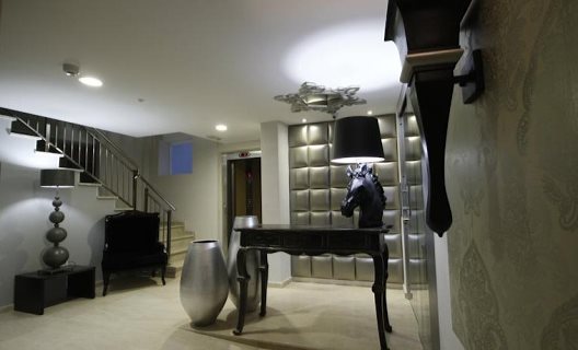 Apartamentos Alvear Suites