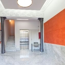 Apartamentos Arago 312