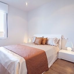 Apartamentos Arago 312