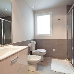 Apartamentos Arago 312