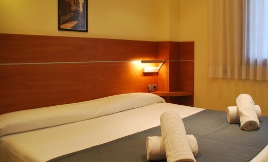Apartamentos Arago Suites