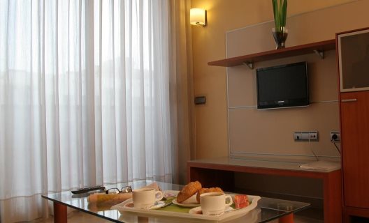 Apartamentos Arago Suites