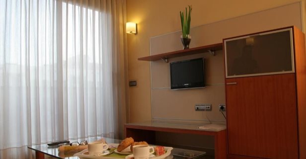 Apartamentos Arago565