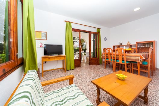 Apartamentos Arenal Playa