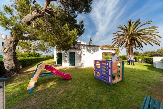 Apartamentos Arenal Playa