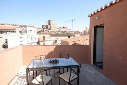 Apartamentos Baluart Cáceres