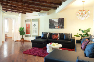 Apartamentos Barcelona Gracia Terraced