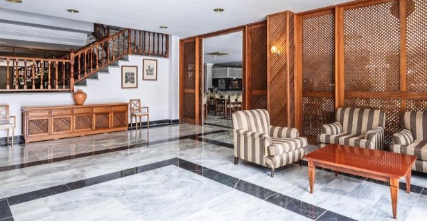 Apartamentos Be Smart Florida Plaza