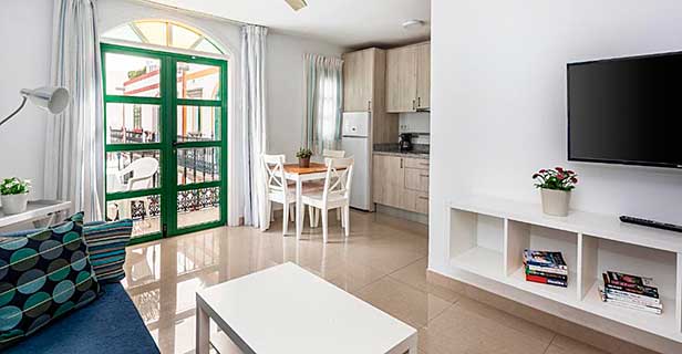 Apartamentos Billy's Puerto De Mogán By Livvo