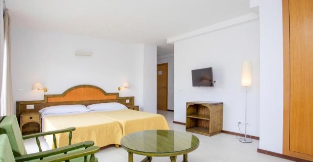 Apartamentos Bon Lloc