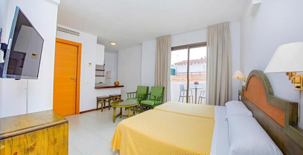 Apartamentos Bon Lloc