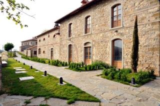 Apartamentos Borgo Campomaggio
