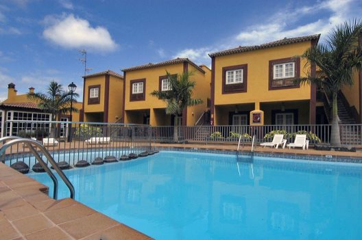 Apartamentos Breñas Garden