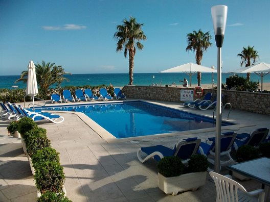 Apartamentos Cala Cristal Beach Club
