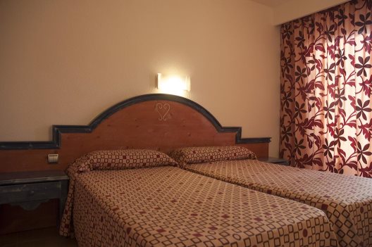 Apartamentos Cala Nova