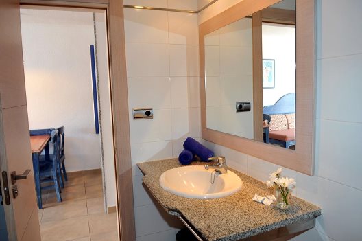 Apartamentos Cala Nova