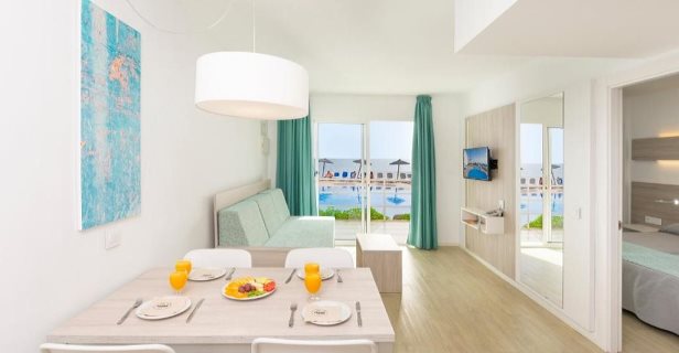 Apartamentos Calas Park
