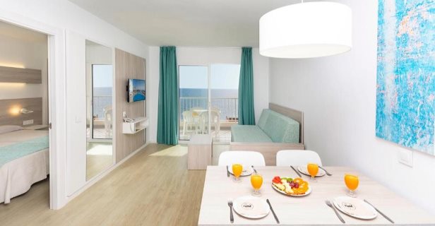 Apartamentos Calas Park