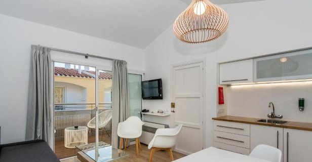 Apartamentos Cales De Ponent
