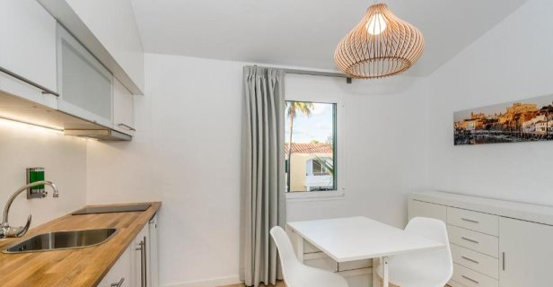 Apartamentos Cales De Ponent