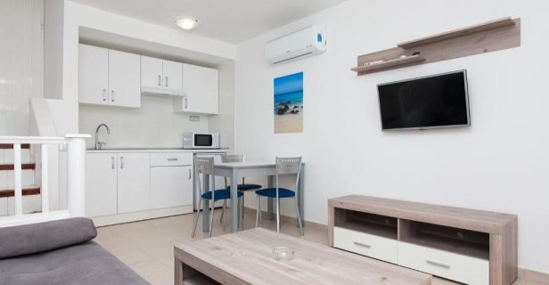 Apartamentos Caleta Playa