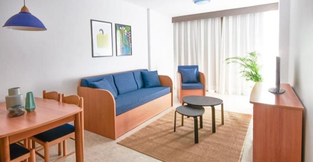 Apartamentos Caliu Beatrix 2000