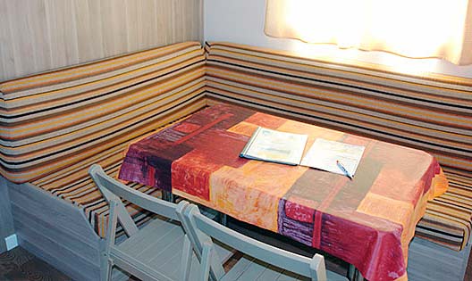 Apartamentos Camping La Marina Resort